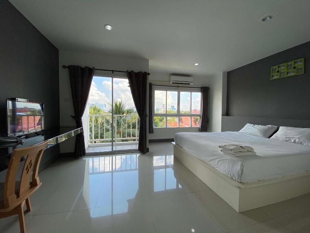 The Most Hotel Районг Экстерьер фото