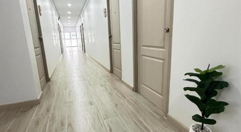 The Most Hotel Районг Экстерьер фото